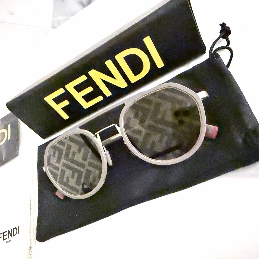 Fendi Women's Round Logo Sunglasses in Gray and Pink - Picture 1 of 5